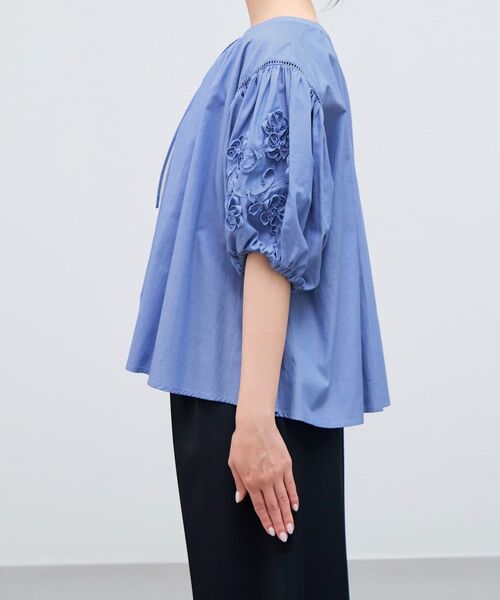 COHINA(コヒナ)の「テープエンブロイダリーブラウス 【低身長・小柄女性】(シャツ/ブラウス・レディース・ネイビー/ブルー/オフホワイト・ONE SIZE)」の8枚目の写真