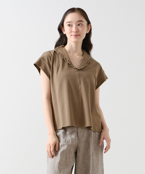 LOGEMENT DE CLAIRE(ロジュモンドクレール)の「【LOURMARIN】フリルカラープルオーバー(Tシャツ/カットソー・レディース・ブラック/カーキ/ライトベージュ・FREE)」の3枚目の写真