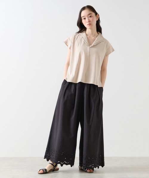LOGEMENT DE CLAIRE(ロジュモンドクレール)の「【LOURMARIN】フリルカラープルオーバー(Tシャツ/カットソー・レディース・ブラック/カーキ/ライトベージュ・FREE)」の4枚目の写真