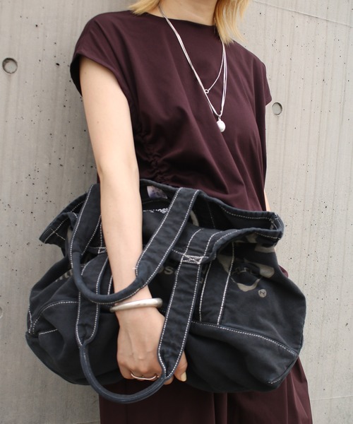 Scrap Book(スクラップブック)の「【HOSU.ATPD】DOB加工キャンバストートバッグ(トートバッグ・レディース・ブラック/レッド・FREE)」の11枚目の写真