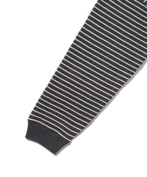 Levi's（リーバイス）の「Levi's/リーバイス DRY GOODS リラックス ロングスリーブ ヘンリーTシャツ（Tシャツ/カットソー・レディース・グレー・XS/S/M）」の7枚目の写真
