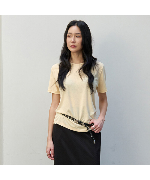 MORVE13(モルブ13)の「モルブカーブネック半袖トップス(Tシャツ/カットソー・レディース・オリーブ/アイボリー/ブラック/チャコール/ライトイエロー/ライトグレー・FREE)」の6枚目の写真