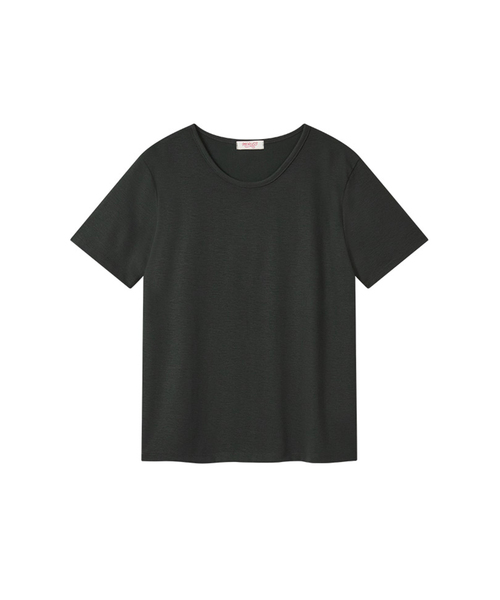 MORVE13(モルブ13)の「モルブカーブネック半袖トップス(Tシャツ/カットソー・レディース・オリーブ/アイボリー/ブラック/チャコール/ライトイエロー/ライトグレー・FREE)」の4枚目の写真