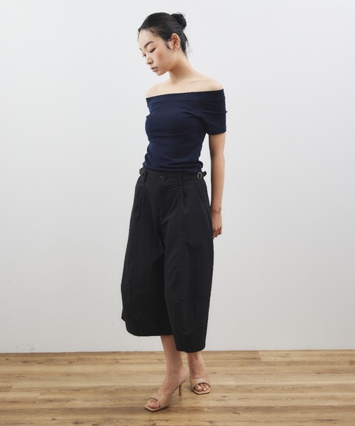 ELTONE（エルトーン）の「サイドベルトコクーンミディパンツ（その他パンツ・レディース・ホワイト/ブラック・MEDIUM/SMALL）」の12枚目の写真