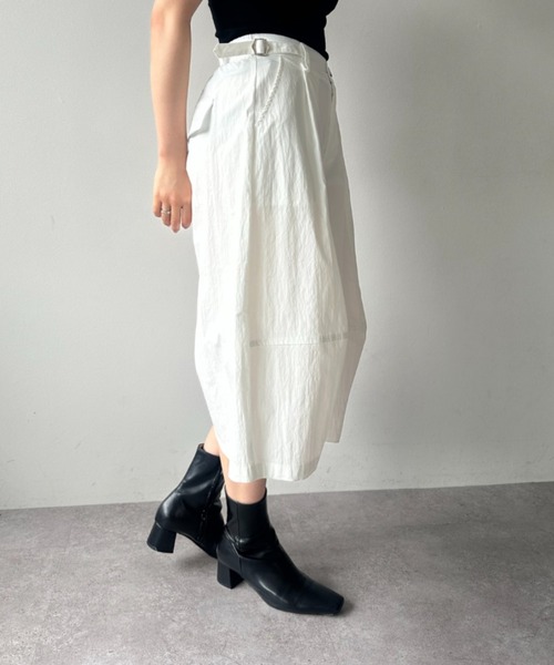ELTONE（エルトーン）の「サイドベルトコクーンミディパンツ（その他パンツ・レディース・ホワイト/ブラック・MEDIUM/SMALL）」の18枚目の写真
