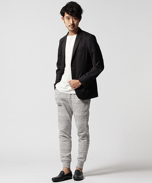 BEAMS(ビームス)の「BEAMS / ナロー ストレッチ 2B ジャケット(テーラードジャケット・メンズ・チャコールグレー/ブラック/ネイビー・MEDIUM/X-LARGE/SMALL/LARGE)」の19枚目の写真