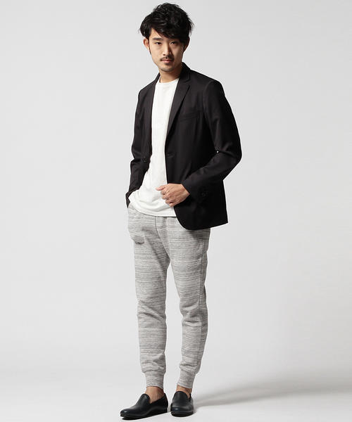 BEAMS(ビームス)の「BEAMS / ナロー ストレッチ 2B ジャケット(テーラードジャケット・メンズ・チャコールグレー/ブラック/ネイビー・MEDIUM/X-LARGE/SMALL/LARGE)」の4枚目の写真