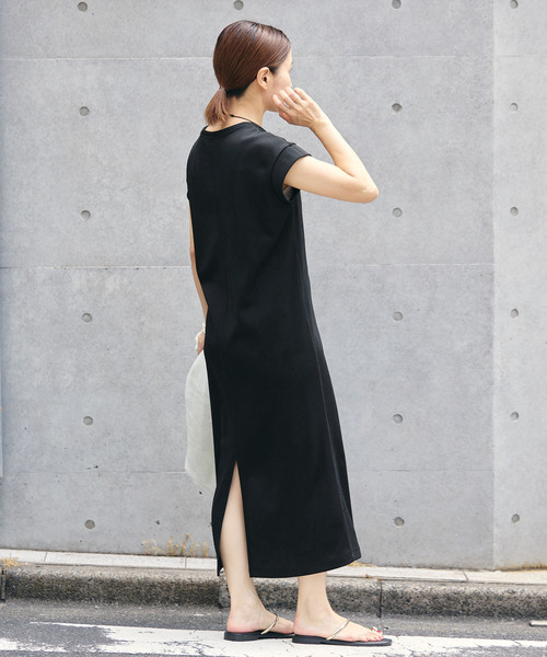IENA(イエナ)の「フレンチスリーブ Iライン リブワンピース(ワンピース・レディース・チャコールグレー/ブラック・36/38)」の7枚目の写真