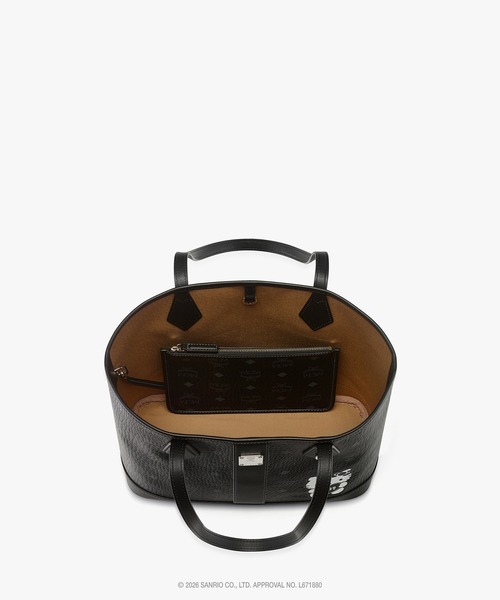 MCM(エムシーエム)の「MCM x HELLO KITTY Liz ショッパーバッグ(トートバッグ・レディース・ベージュ/ブラック・ONE SIZE)」の10枚目の写真
