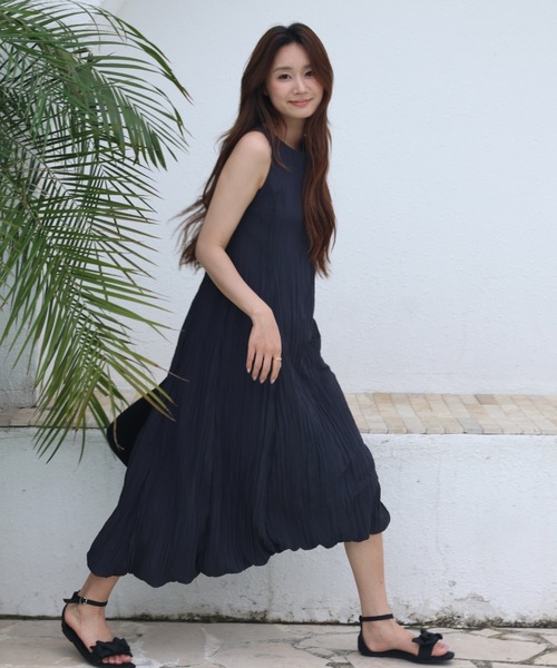 BIRTHDAY BASH（バースデイバッシュ）の「WASHER SATIN MIDI DRESS（ワッシャーサテンミディドレス）（ワンピース・レディース・ブラック/ピンク・S/M）」の6枚目の写真