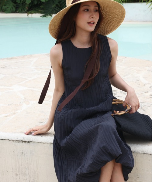 BIRTHDAY BASH（バースデイバッシュ）の「WASHER SATIN MIDI DRESS（ワッシャーサテンミディドレス）（ワンピース・レディース・ブラック/ピンク・S/M）」の3枚目の写真