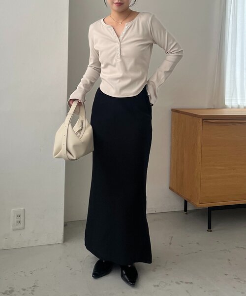 CAPRICIEUX LE'MAGE(カプリシューレマージュ)の「キーネックヘンリーT(Tシャツ/カットソー・レディース・チャコールグレー/ブラック/ブラウン/ホワイト系その他・FREE)」の8枚目の写真