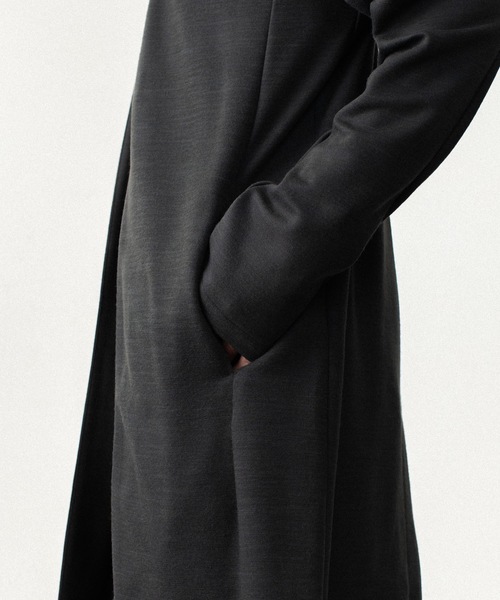 ATTACHMENT(アタッチメント)の「【LIMITED】W/NYスムース ロングカーディガン / W/NY SMOOTH LONG CARDIGAN(カーディガン/ボレロ・メンズ・ダークグレー/ブラック・4/3/1/2)」の10枚目の写真