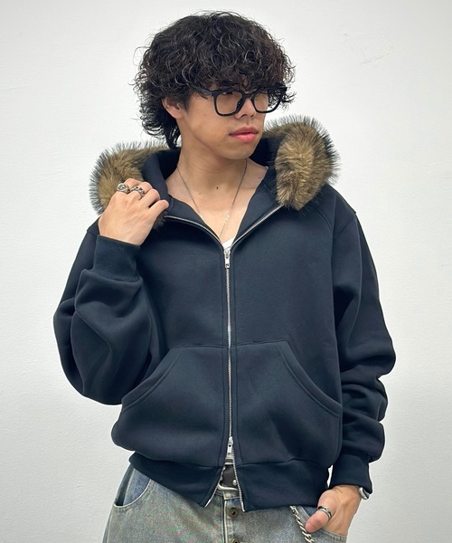 MandO(エムオー)(エムオー)の「【ユニセックス】ボリュームファースウェットジップパーカー/セットアップ着用可(パーカー・メンズ・キナリ/チャコールグレー/ネイビー/ボルドー/ブラウン/ブラック/ライトグレー・MEDIUM/LARGE/SMALL)」の6枚目の写真