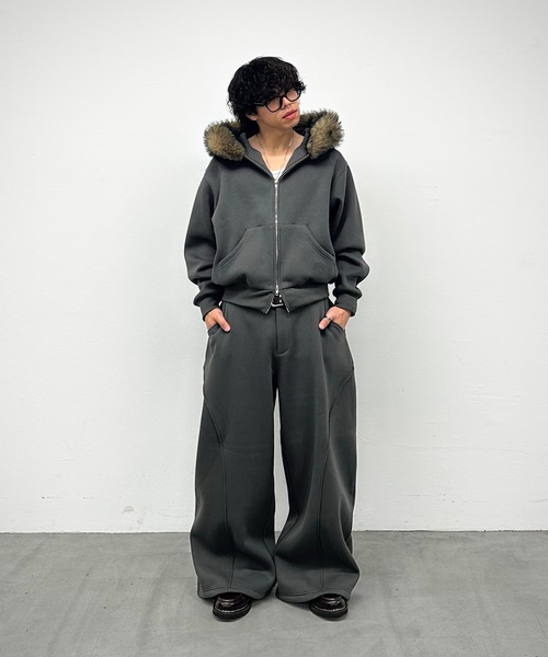 MandO(エムオー)(エムオー)の「【ユニセックス】ボリュームファースウェットジップパーカー/セットアップ着用可(パーカー・メンズ・キナリ/チャコールグレー/ネイビー/ボルドー/ブラウン/ブラック/ライトグレー・MEDIUM/LARGE/SMALL)」の15枚目の写真