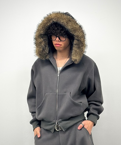 MandO(エムオー)(エムオー)の「【ユニセックス】ボリュームファースウェットジップパーカー/セットアップ着用可(パーカー・メンズ・キナリ/チャコールグレー/ネイビー/ボルドー/ブラウン/ブラック/ライトグレー・MEDIUM/LARGE/SMALL)」の10枚目の写真