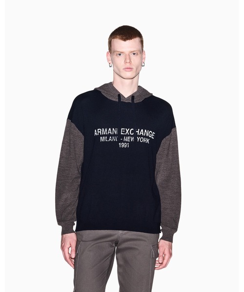 ARMANI EXCHANGE(アルマーニエクスチェンジ)の「【A|X アルマーニ エクスチェンジ】AXロゴ カラーブロック フーデッドニットプルオーバー(ニット/セーター・メンズ・ダークネイビー・MEDIUM/LARGE/X-SMALL/X-LARGE/SMALL)」の1枚目の写真