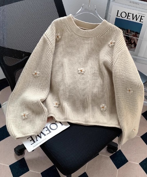 NANEA（ナネア）の「花刺繍ニットプルオーバー（ニット/セーター・レディース・グリーン/アイボリー/グレー/ブラウン・フリー）」の13枚目の写真