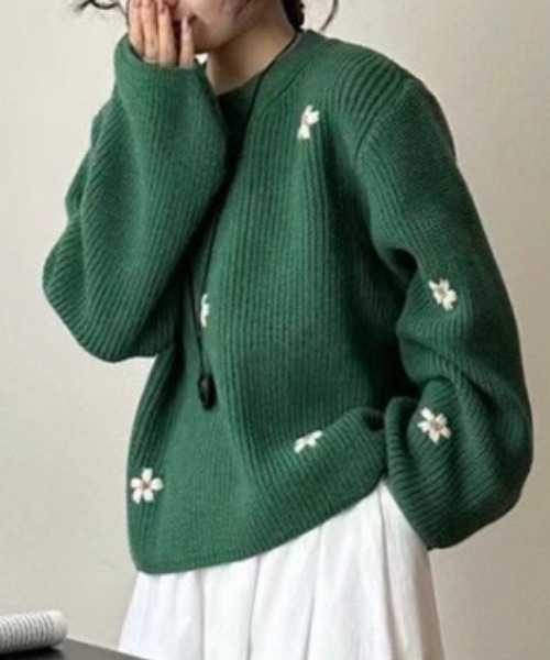 NANEA（ナネア）の「花刺繍ニットプルオーバー（ニット/セーター・レディース・グリーン/アイボリー/グレー/ブラウン・フリー）」の11枚目の写真