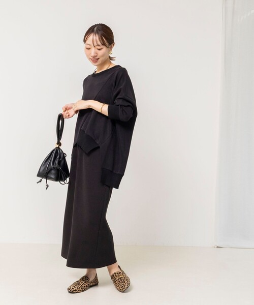 Rie Miller(リエミラー)の「《セットアップ対応》ウォッシャブルソフトダンボール変形プルオーバ(Tシャツ/カットソー・レディース・ブラック/ベージュ・38)」の15枚目の写真