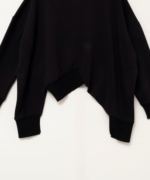 Rie Miller(リエミラー)の「《セットアップ対応》ウォッシャブルソフトダンボール変形プルオーバ(Tシャツ/カットソー・レディース・ブラック/ベージュ・38)」の5枚目の写真