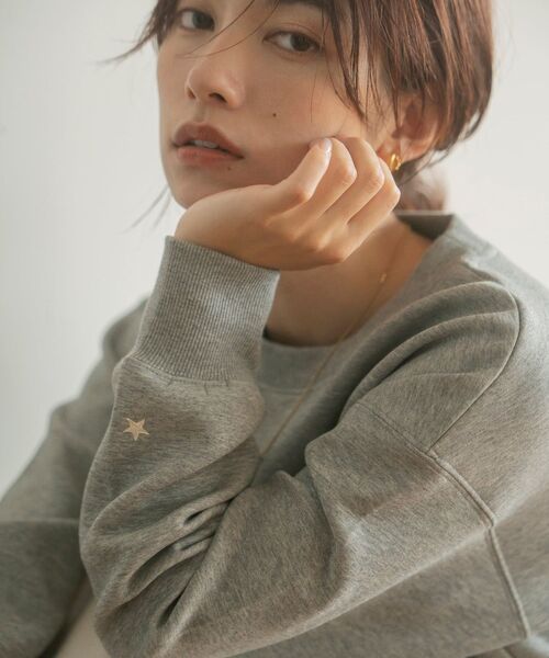 COHINA（コヒナ）の「【CONVERSE別注】ダンボールプルオーバー 【低身長・小柄女性】（スウェット・レディース・ブラック/オートミール/グレー・ONE SIZE）」の9枚目の写真