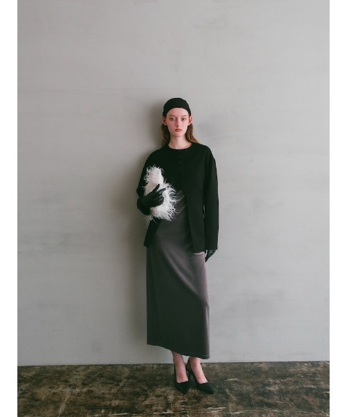 ILANIS(イラニス)の「Quiet Velvet Cami Dress(ワンピース・レディース・グレー/ブラック・FREE)」の21枚目の写真