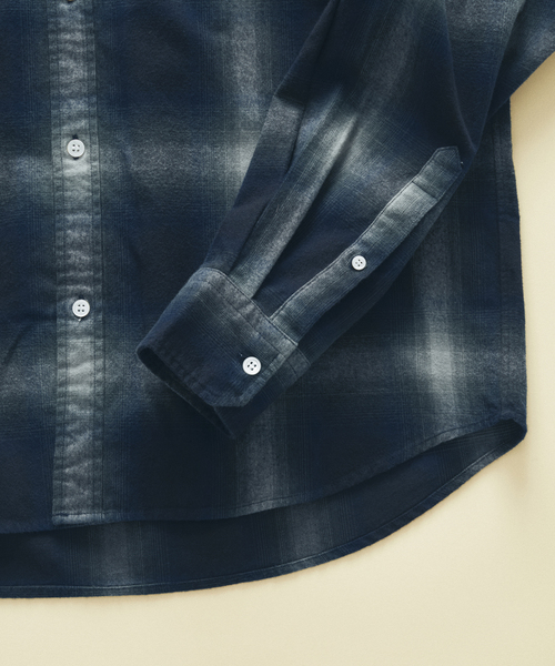 JOURNAL STANDARD(ジャーナルスタンダード)の「オンブレ フランネル チェック レギュラー シャツ 1(シャツ/ブラウス・メンズ・ブラック/イエロー/オレンジ/ブラック系その他・SMALL/MEDIUM/LARGE)」の6枚目の写真