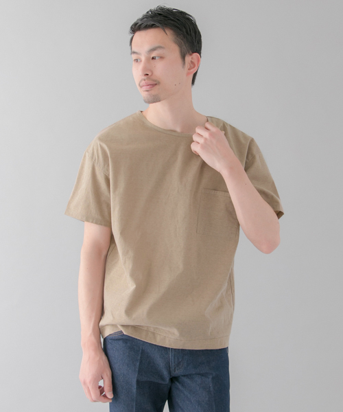 URBAN RESEARCH（アーバンリサーチ）の「UR ペーパー天竺ビックTEE（Tシャツ/カットソー・メンズ・ネイビー/ベージュ/ホワイト/グレー/ブラック系その他・LARGE/MEDIUM）」の4枚目の写真