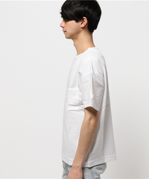 URBAN RESEARCH（アーバンリサーチ）の「UR ペーパー天竺ビックTEE（Tシャツ/カットソー・メンズ・ネイビー/ベージュ/ホワイト/グレー/ブラック系その他・LARGE/MEDIUM）」の6枚目の写真