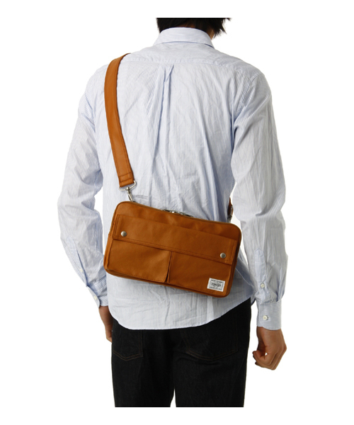 PORTER(ポーター)の「PORTER FREE STYLE SHOULDER BAG SMALL <B印 YOSHIDA SELECT> 【予約】(ショルダーバッグ・メンズ・ブラック/ブラウン系その他/ブラウン・ONE SIZE)」の12枚目の写真