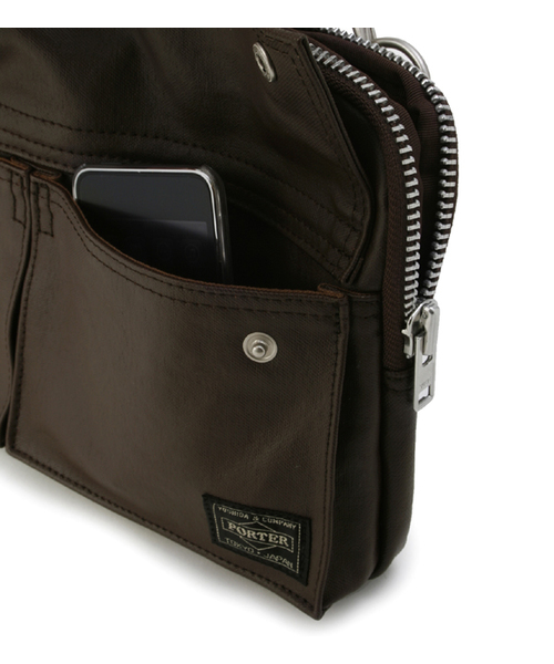 PORTER(ポーター)の「PORTER FREE STYLE SHOULDER BAG SMALL <B印 YOSHIDA SELECT> 【予約】(ショルダーバッグ・メンズ・ブラック/ブラウン系その他/ブラウン・ONE SIZE)」の15枚目の写真
