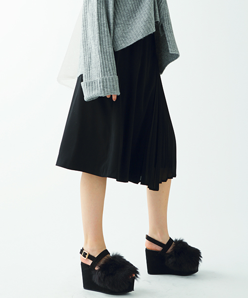 MICOAMERI（ミコアメリ）の「アシンメトリープリーツスカート（スカート・レディース・ブラック/ブラウン系その他/グレー・FREE）」の17枚目の写真