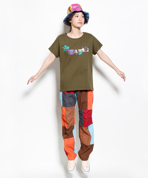 ALDIES(アールディーズ)の「Levitation T / レヴィテーションT(Tシャツ/カットソー・メンズ・ネイビー/マスタード/オリーブ/ライトブルー・SMALL/LARGE/X-SMALL/MEDIUM/X-LARGE)」の11枚目の写真