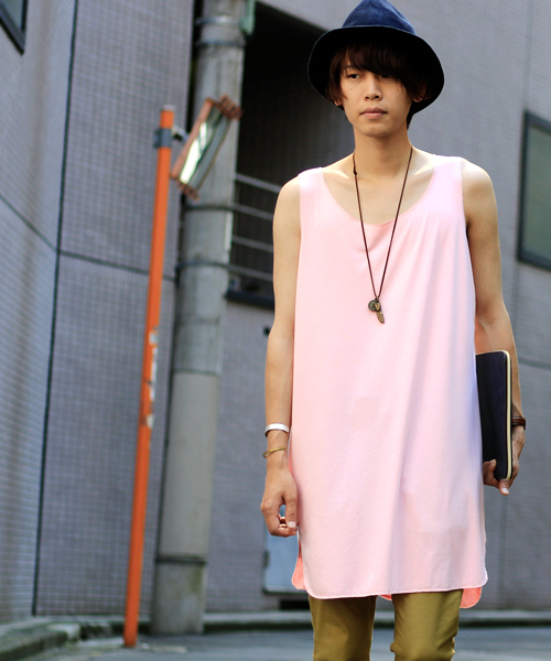 MONO-MART(モノマート)の「スーパービッグシルエットロングタンクトップ/TRストレッチ(タンクトップ・メンズ・ピンク/ブラック/グレー系その他/オフホワイト/チャコール・FREE)」の13枚目の写真