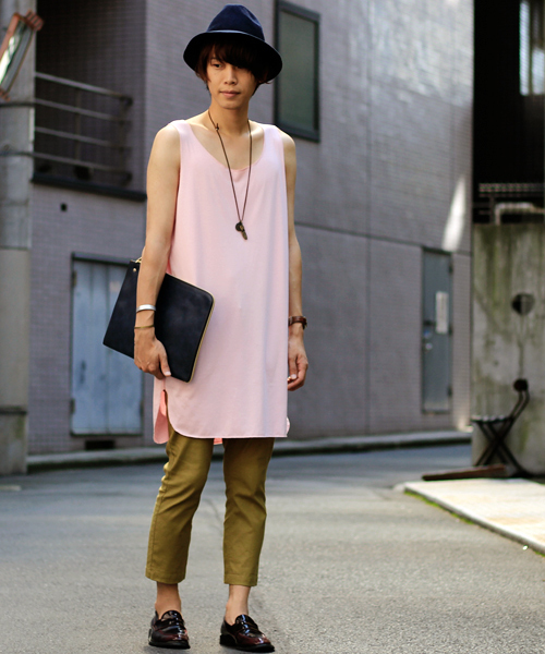 MONO-MART(モノマート)の「スーパービッグシルエットロングタンクトップ/TRストレッチ(タンクトップ・メンズ・ピンク/ブラック/グレー系その他/オフホワイト/チャコール・FREE)」の14枚目の写真