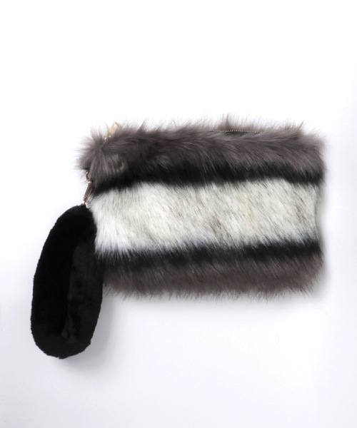 un dix cors(アンディコール)の「ボーダー柄ファーポーチ(ハンドバッグ・レディース・ブラック/ブラウン・フリ-)」の2枚目の写真