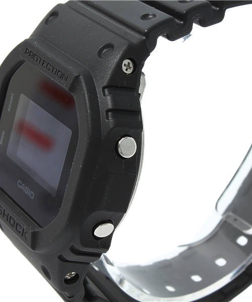 G-SHOCK（ジーショック）の「CASIO Gショック モノトーン 101-CSO-DW-5600BB-1JF（アナログ腕時計・メンズ・ブラック・FREE）」の5枚目の写真