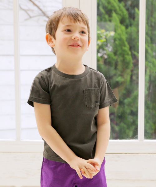 GLOBAL WORK（グローバルワーク）の「【キッズ】ピグメントポケT半袖/828105（Tシャツ/カットソー・キッズ・ライトブルー/カーキ/ダークグレー/ライトピンク/ベビーピンク/チャコールグレー/ブルー系その他/グリーン系その他7・LARGE/MEDIUM/XX-LARGE/SMALL/X-LARGE）」の3枚目の写真