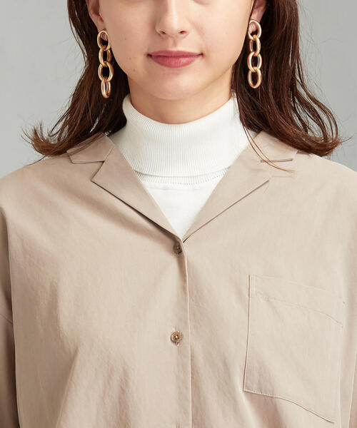 green label relaxing(グリーンレーベルリラクシング)の「FM オープンカラー シャツ(シャツ/ブラウス・レディース・ベージュ/ネイビー/ブラウン・FREE)」の7枚目の写真