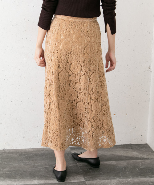 URBAN RESEARCH ROSSO（アーバンリサーチロッソ）の「フラワーレースモールスカート∴（スカート・レディース・ベージュ/ネイビー/ブラウン系その他/ブラック・38/36）」の10枚目の写真