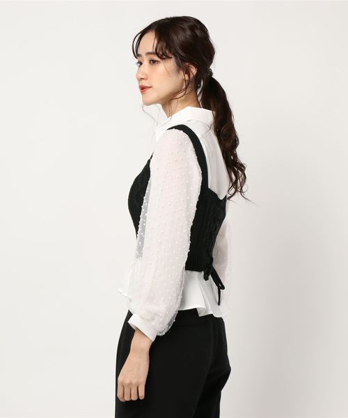 archives（アルシーヴ）の「ケーブルニットビスチェ+プリーツブラウス（シャツ/ブラウス・レディース・ブラック/ベージュ/ブラウン・MEDIUM）」の4枚目の写真