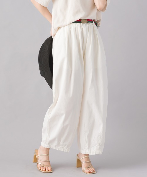 OMNES(オムネス)の「ウォッシュ加工 ダンプサーカスバルーンパンツ(その他パンツ・レディース・ブラック/ブラウン/アイボリー/グリーン系その他/ベージュ/チェック/ワンウォッシュ/ライトグレー/桜/グリーン系その他2/ネイビー/カーキ/キナリ/ブラック系その他/ホワイト系その他/インディゴブルー/ブルー・MEDIUM/LARGE)」の2枚目の写真