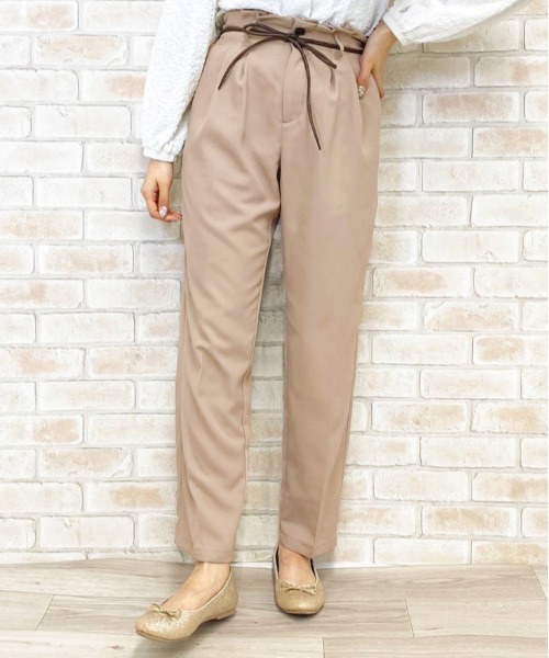 apres jour（アプレジュール）の「MILKテーパードパンツ【ZOZOTOWN限定アイテム】（その他パンツ・レディース・ブラック/アイボリー/ベージュ/ダークブラウン/ミント/サックスブルー/パープル・フリー）」の5枚目の写真