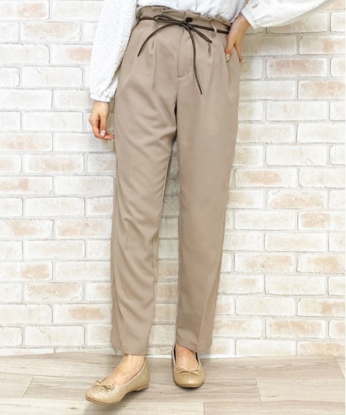 apres jour（アプレジュール）の「MILKテーパードパンツ【ZOZOTOWN限定アイテム】（その他パンツ・レディース・ブラック/アイボリー/ベージュ/ダークブラウン/ミント/サックスブルー/パープル・フリー）」の9枚目の写真