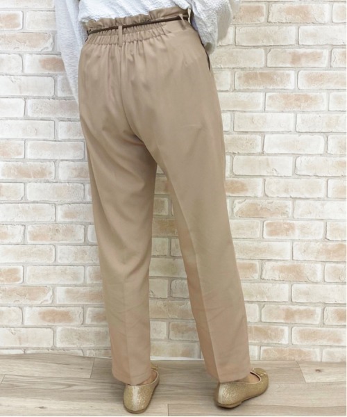 apres jour（アプレジュール）の「MILKテーパードパンツ【ZOZOTOWN限定アイテム】（その他パンツ・レディース・ブラック/アイボリー/ベージュ/ダークブラウン/ミント/サックスブルー/パープル・フリー）」の12枚目の写真