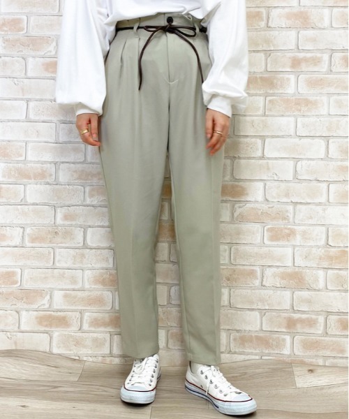 apres jour（アプレジュール）の「MILKテーパードパンツ【ZOZOTOWN限定アイテム】（その他パンツ・レディース・ブラック/アイボリー/ベージュ/ダークブラウン/ミント/サックスブルー/パープル・フリー）」の15枚目の写真