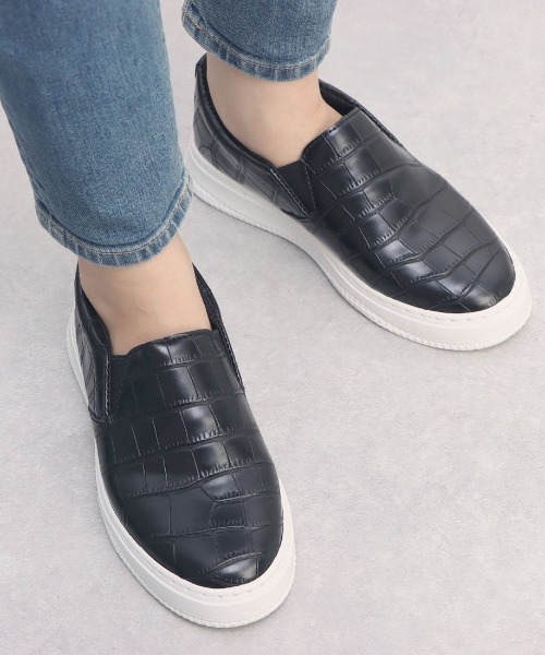 セール 大人カジュアル クロコ柄 スリッポンスニーカー スリッポン a Feminine サンエープラスフェミニン のファッション通販 Zozotown
