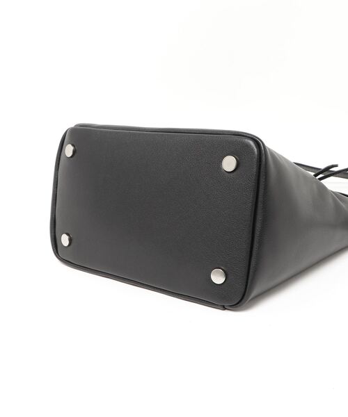 TOPKAPI(トプカピ)の「ソフトスムースレザー 2way ミニショルダーバッグ(ショルダーバッグ・レディース・ベージュ/クリーム/ブラック・FREE)」の14枚目の写真