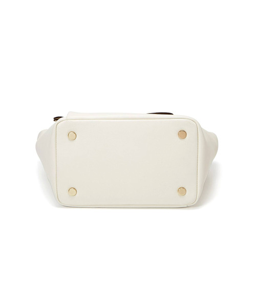 TOPKAPI(トプカピ)の「ソフトスムースレザー 2way ミニショルダーバッグ(ショルダーバッグ・レディース・ベージュ/クリーム/ブラック・FREE)」の11枚目の写真